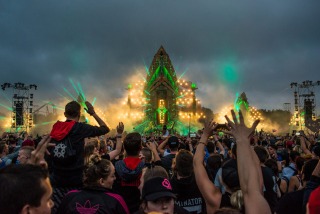 The Road to Defqon.1: Zo kom je het weekend soepel
