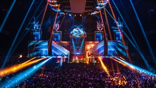 Q-dance presents: WOW WOW | The New Year’s Extrava