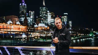 Demi Kanon: Review On Life 001