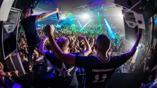 Da Tweekaz gaan op de superheldentour met Tweekalu