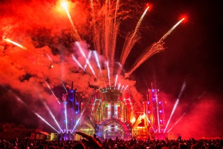 12-09-2017 Q-BASE 2017 0032